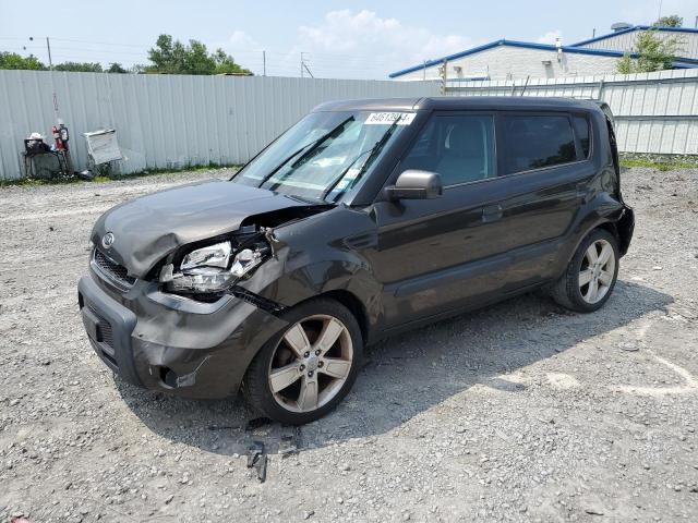 kia soul + 2010 kndjt2a20a7132529