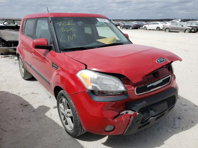 kia soul + 2010 kndjt2a21a7069764