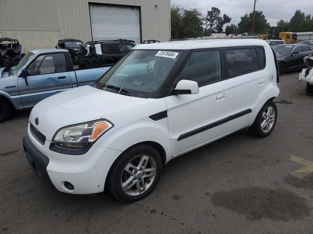 kia soul + 2010 kndjt2a21a7703543