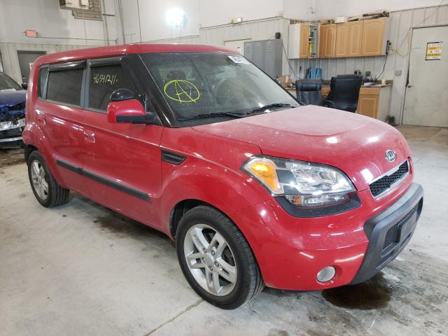 kia soul + 2010 kndjt2a22a7076867