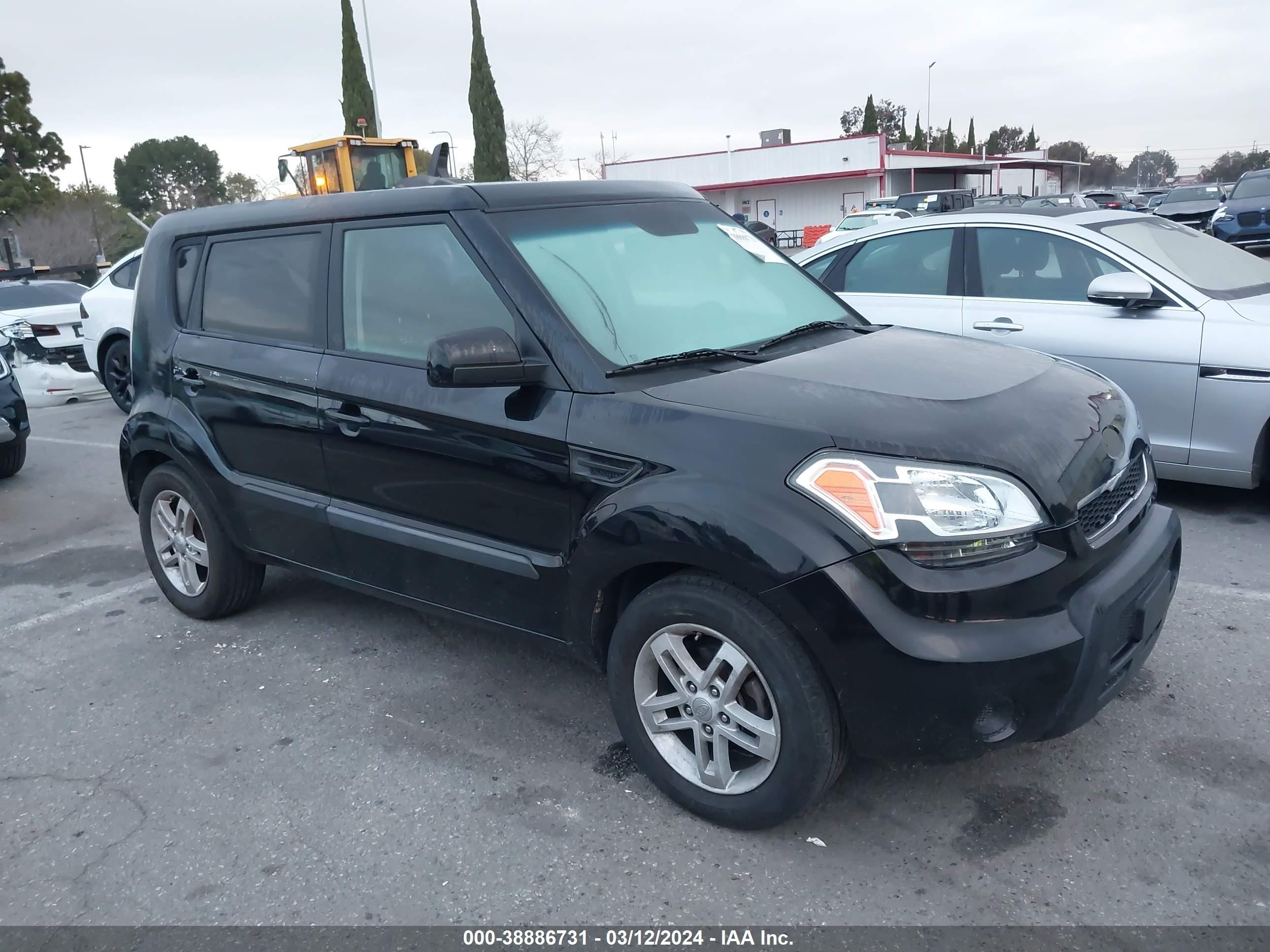 kia soul 2011 kndjt2a23b7271118