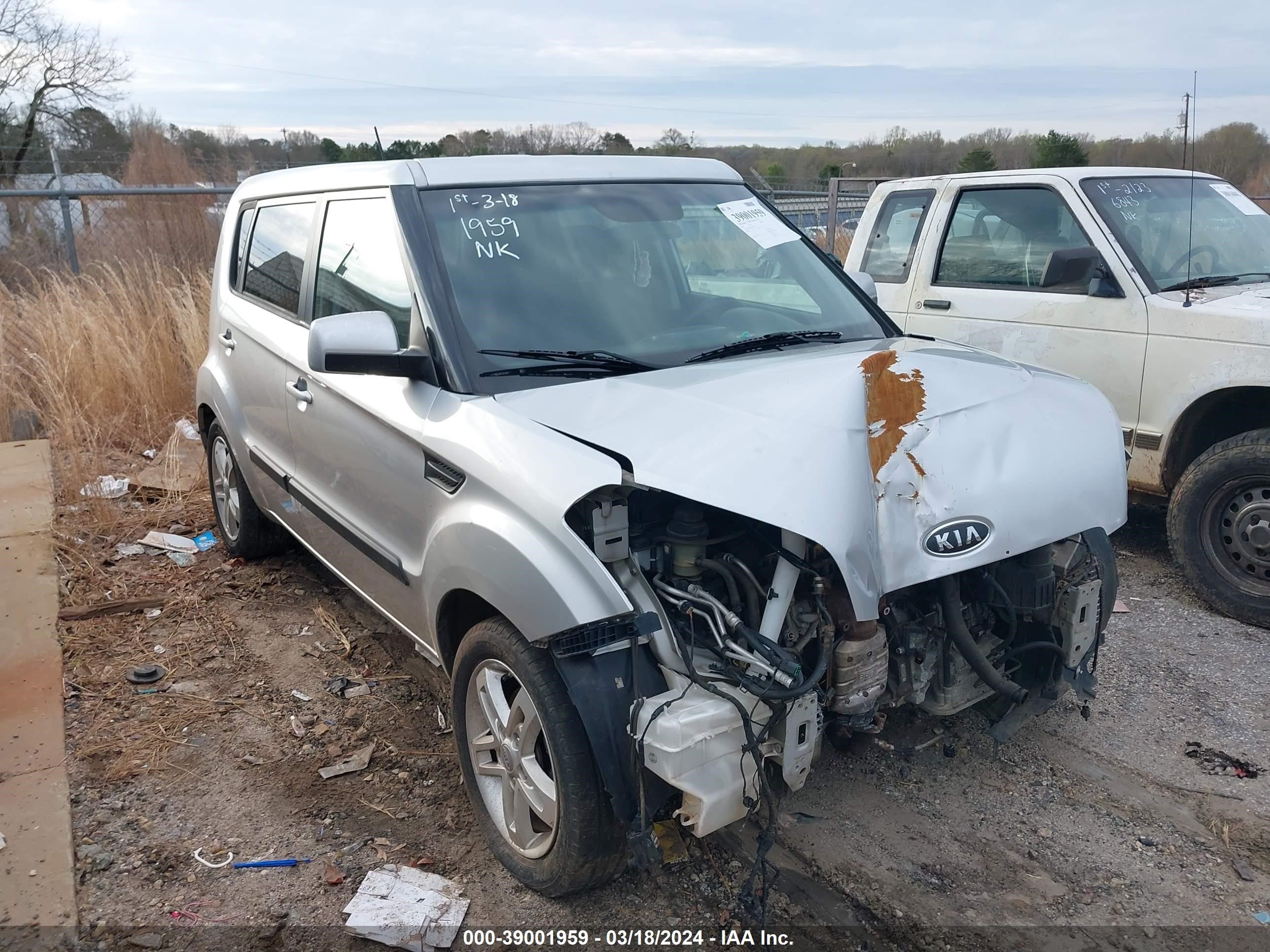 kia soul 2011 kndjt2a23b7295080