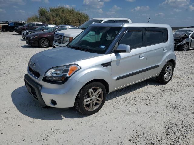 kia soul + 2010 kndjt2a26a7063944