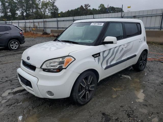 kia soul + 2011 kndjt2a28b7724195