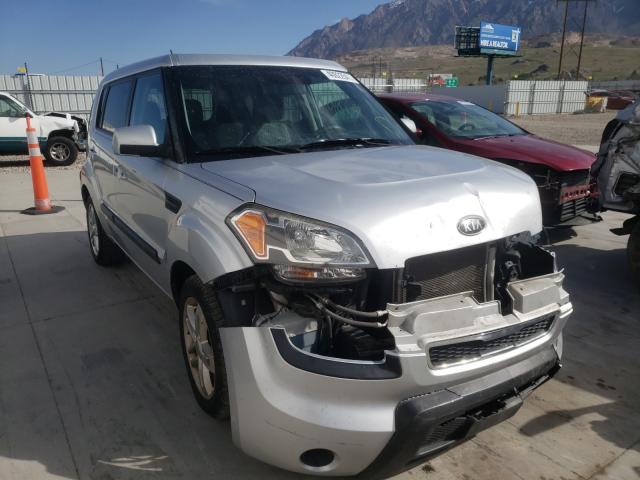 kia soul + 2011 kndjt2a29b7705462