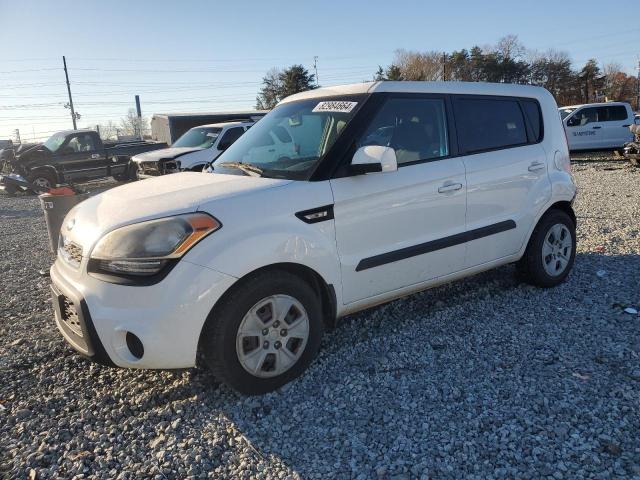 kia soul 2013 kndjt2a50d7570885