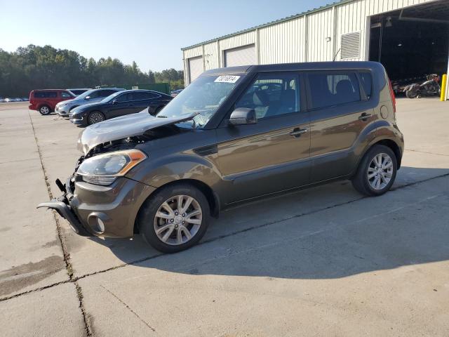 kia soul + 2013 kndjt2a67d7546981