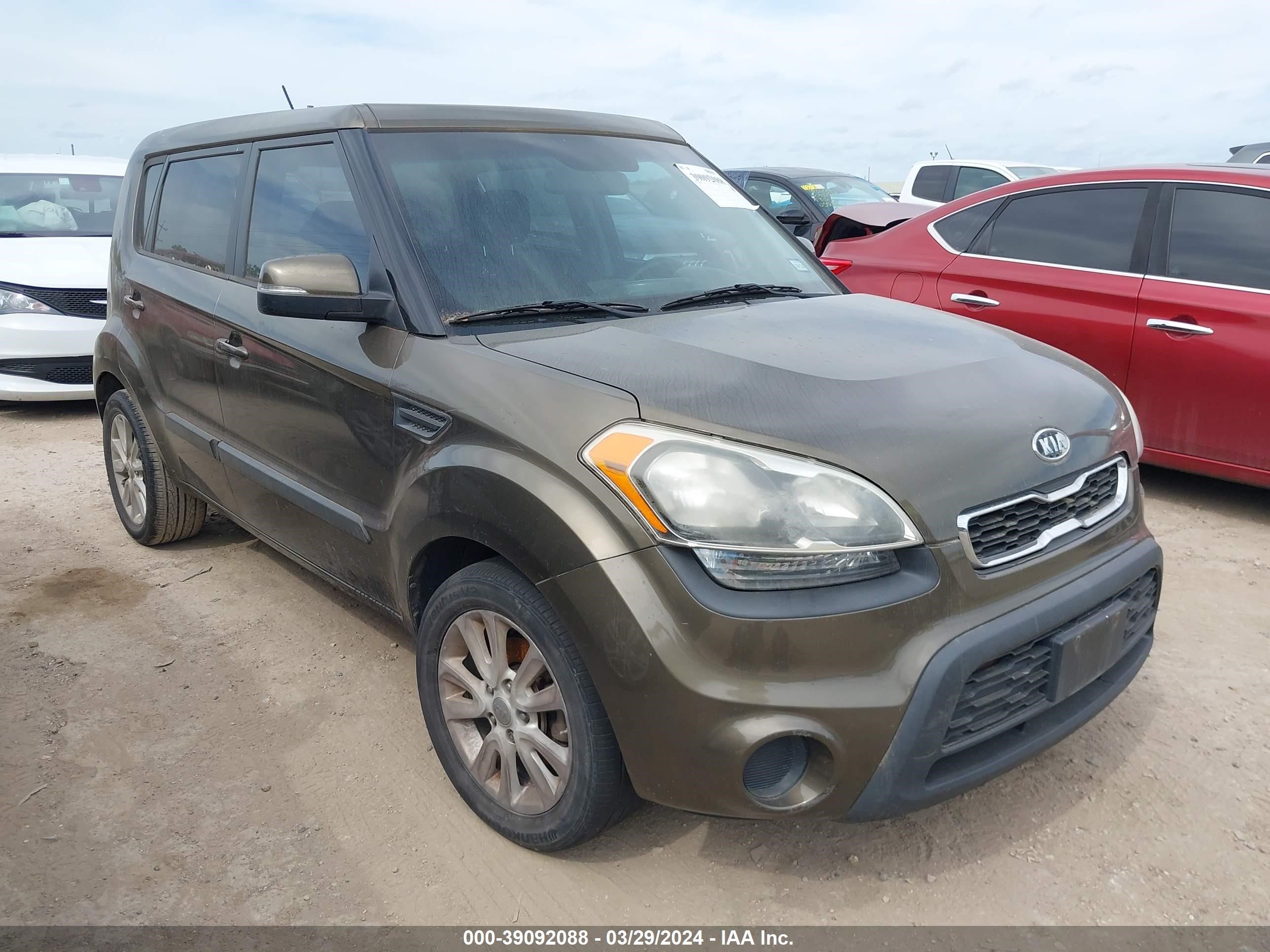 kia soul 2012 kndjt2a6xc7369146