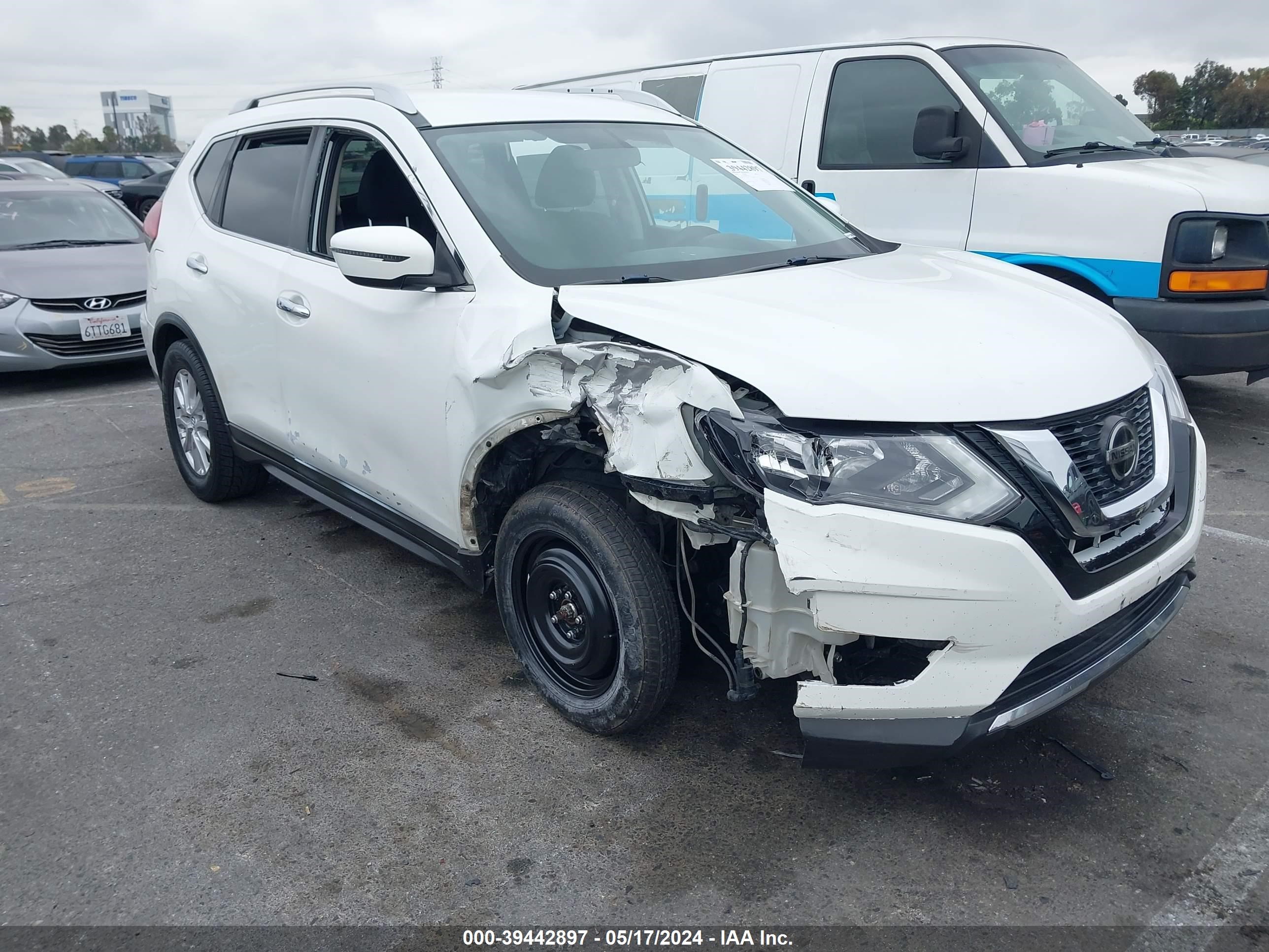 nissan rogue 2018 knmat2mt0jp524222