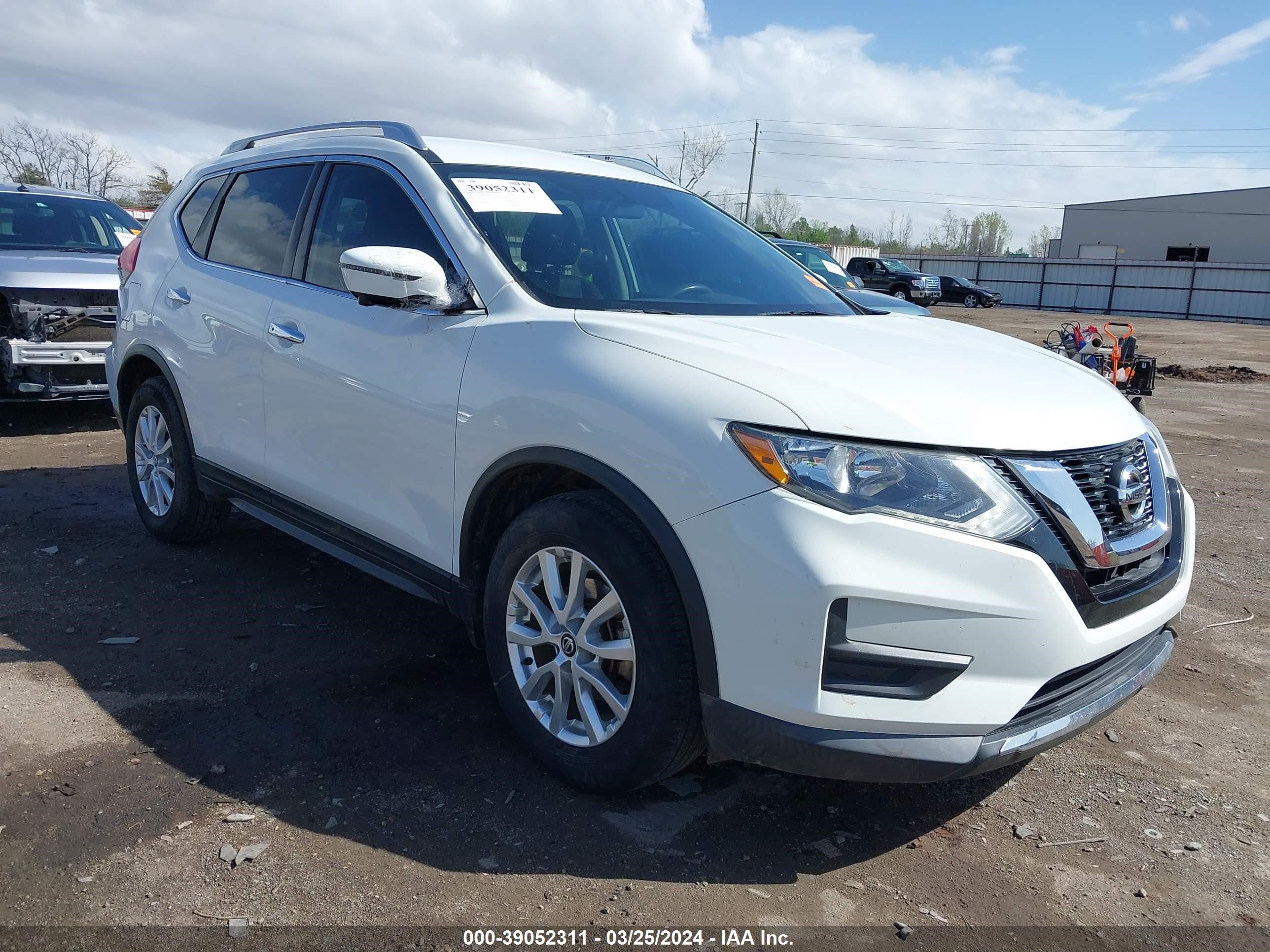 nissan rogue 2017 knmat2mt1hp509058