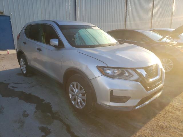 nissan  2017 knmat2mt5hp582286