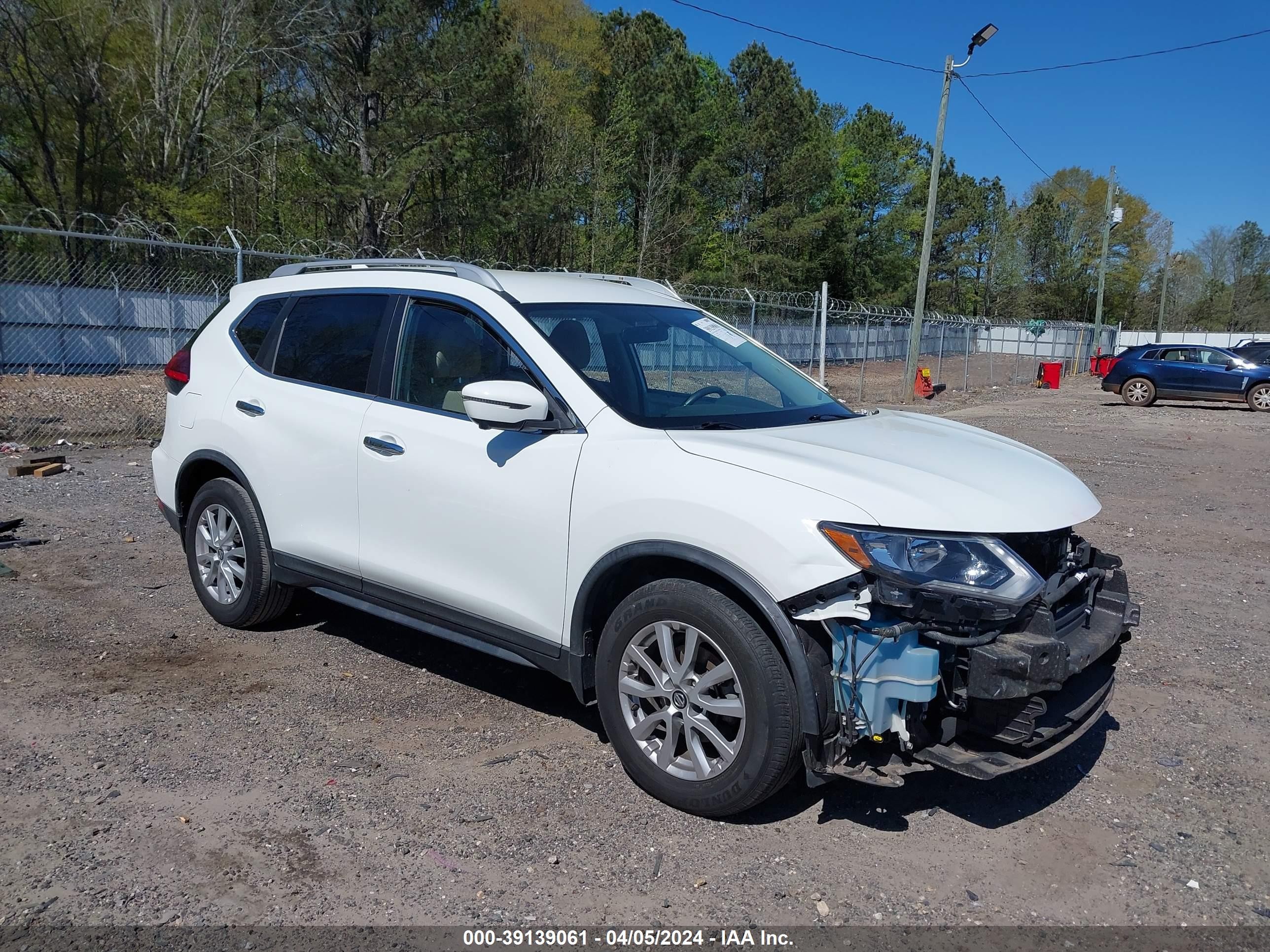 nissan rogue 2017 knmat2mt7hp576568