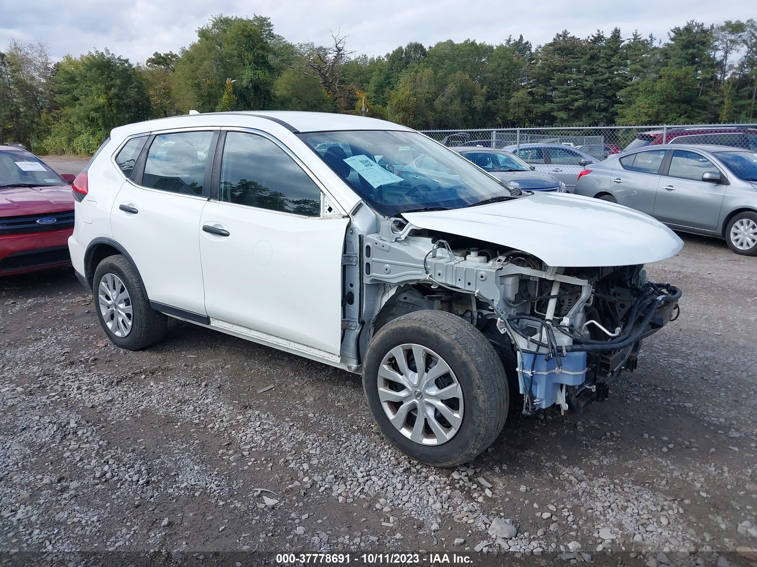 nissan rogue 2017 knmat2mv7hp556399