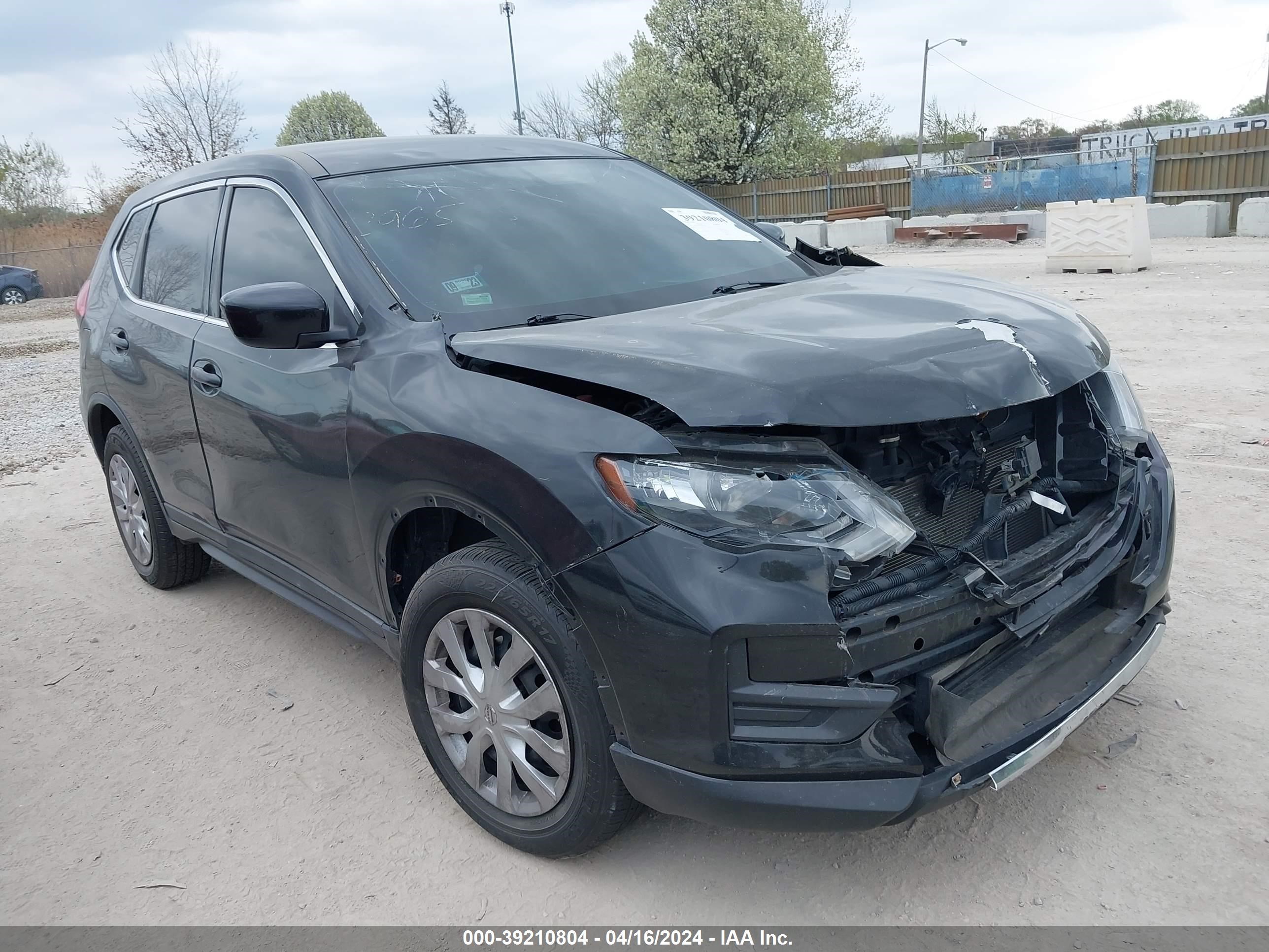 nissan rogue 2017 knmat2mv8hp601947