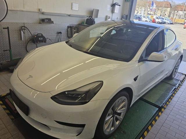 tesla model 2022 lrw3e7fr2nc488657