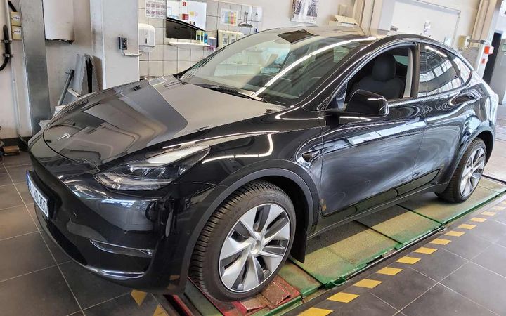 tesla model y 2022 lrwygcek8nc263513