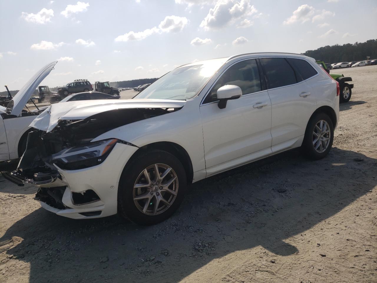 volvo xc60 2018 lyv102rk2jb074464