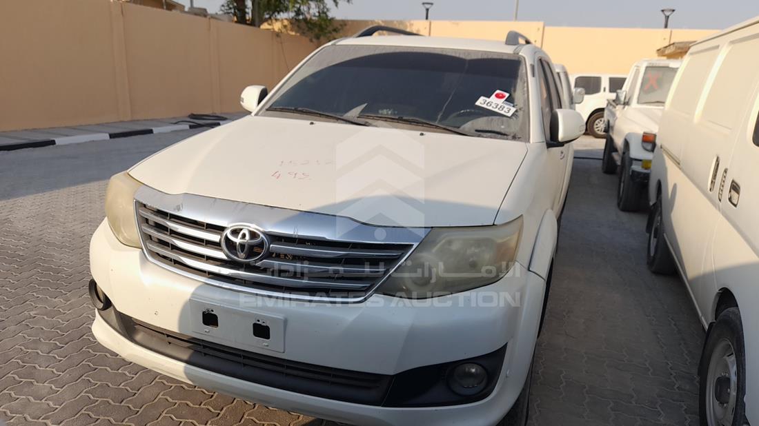 toyota fortuner 2012 mhfyu59g5c7018868