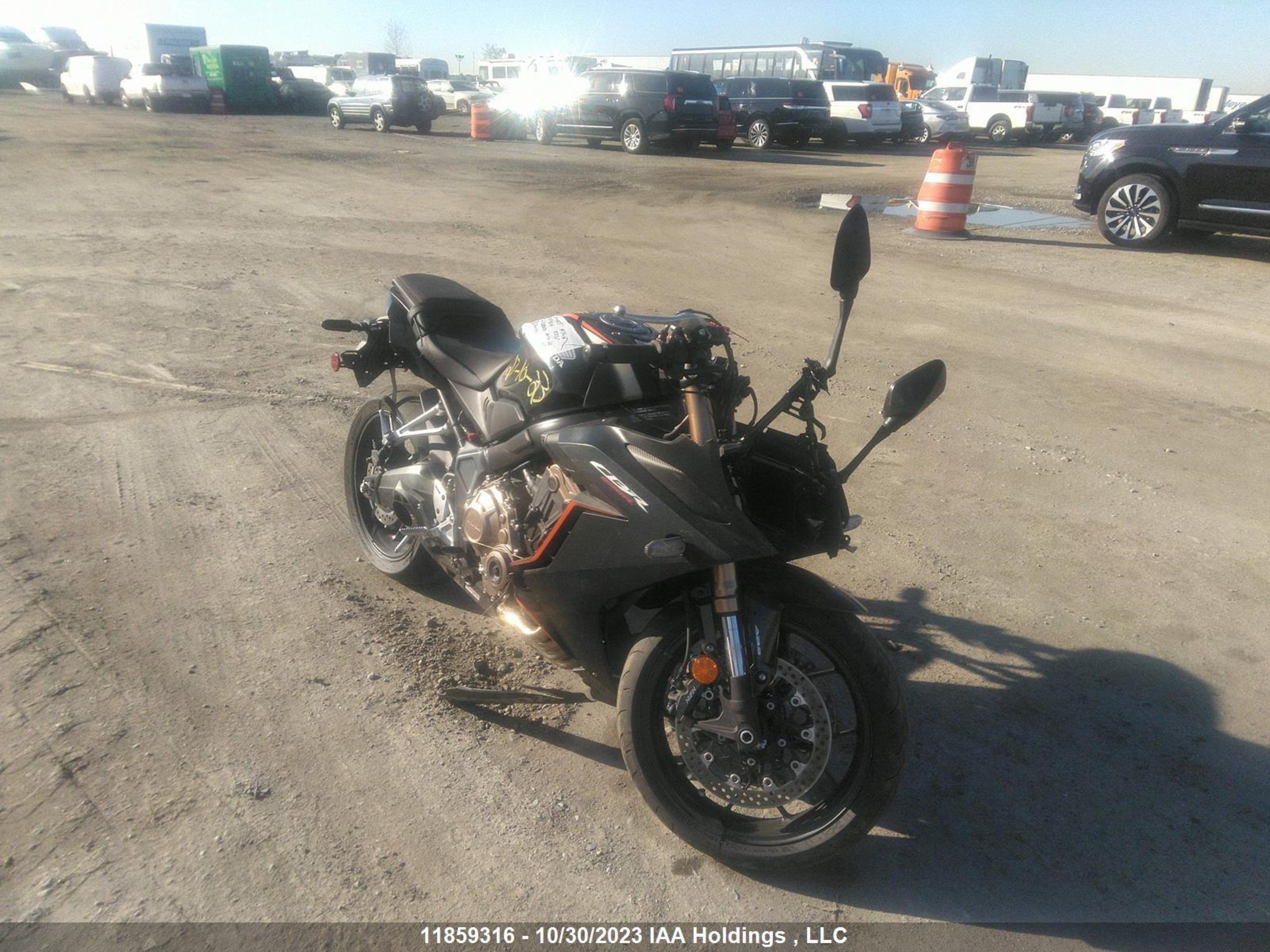 honda  2022 mlhrh0168n5300122