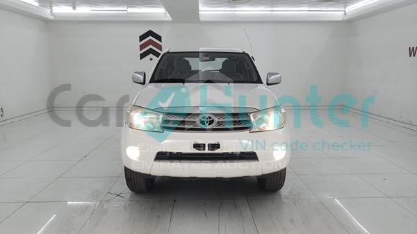 toyota fortuner 2010 mr1yx59g8a3014981