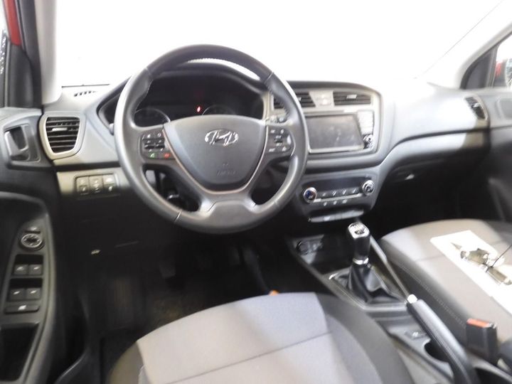 hyundai i20 2018 nlhb351aajz385817