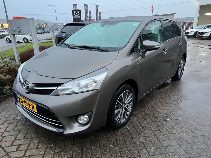 toyota verso 2016 nmtdg26r40r090280