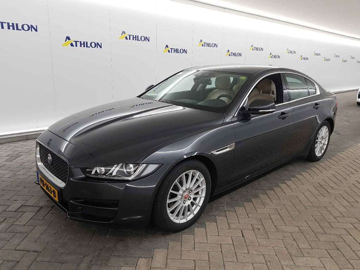 jaguar xe 2017 sajab4bn3hcp04865