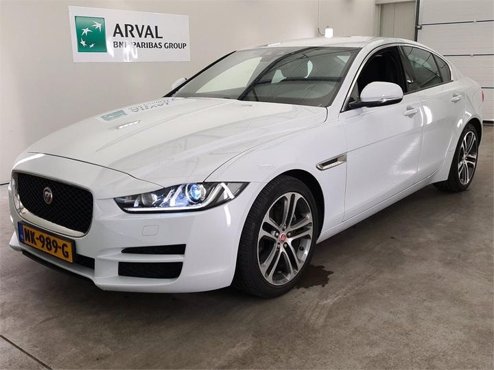 jaguar xe 2017 sajab4bn5hcp11753