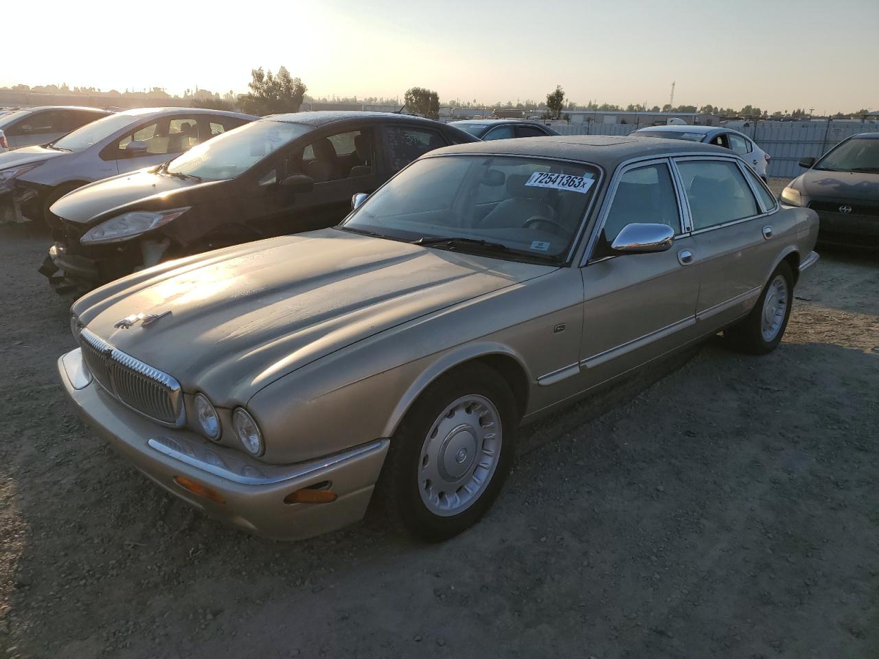 jaguar xj 1999 sajkx6043xc860401