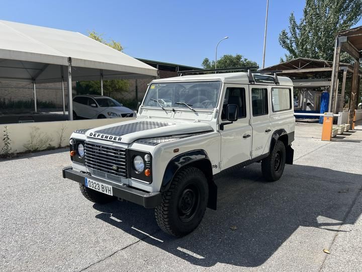 land rover defender 110 2002 salldhm881a619766