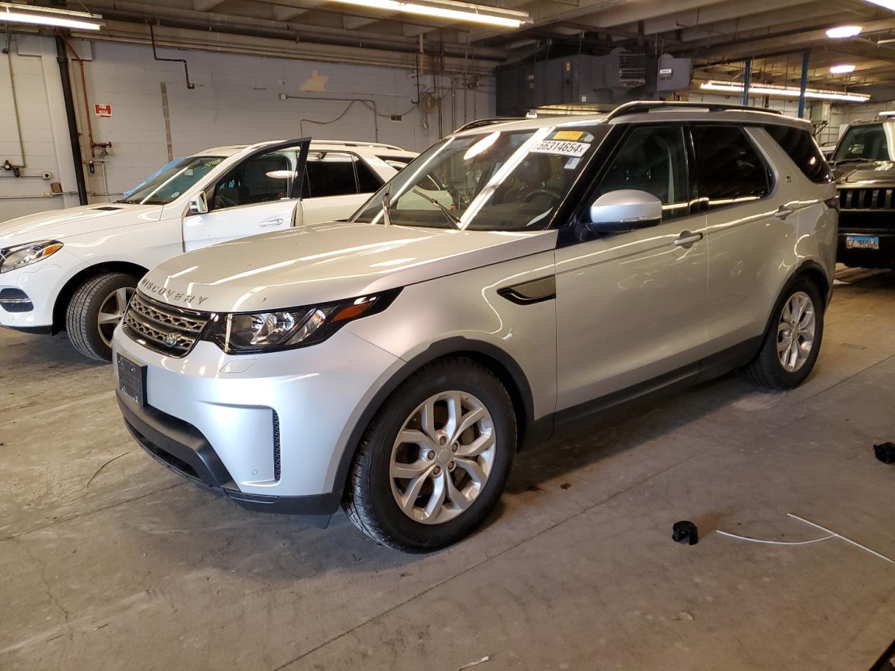 land rover discovery 2018 salrg2rv8ja062537