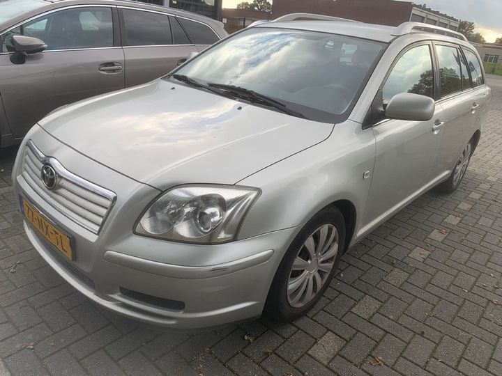 toyota avensis wagon 2004 sb1er56l30e063045