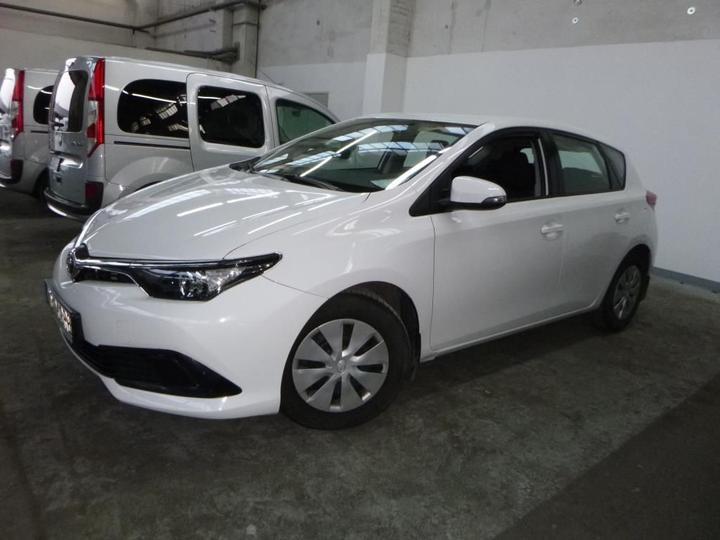 toyota auris 2017 sb1kt3je20e046836