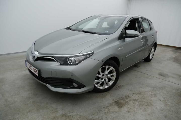 toyota auris fl &#3915 2017 sb1ms3je20e351779