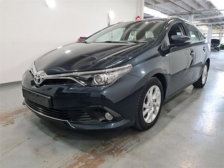 toyota auris touring sports diesel - 2015 2017 sb1zn3je00e079066