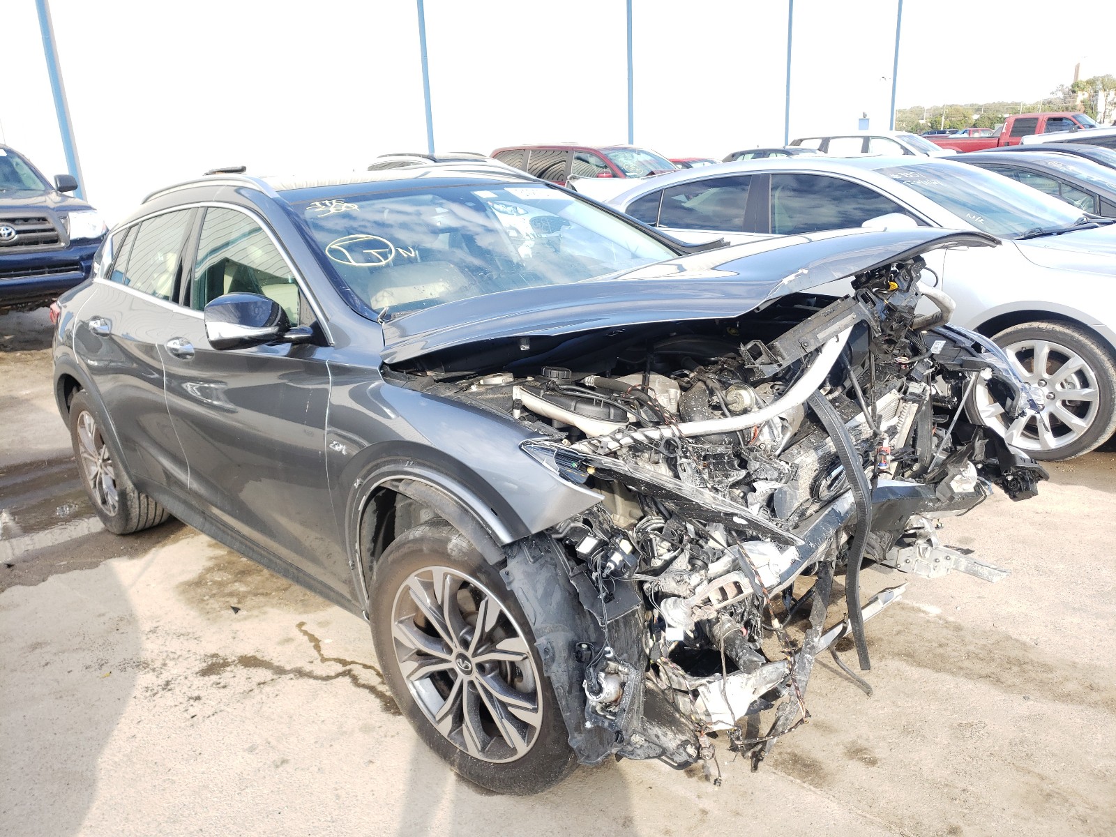 infiniti qx30 base 2017 sjkch5cr9ha019940