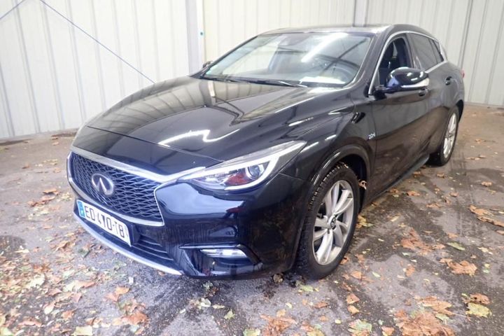 infiniti q30 2016 sjkdbah15u1010712