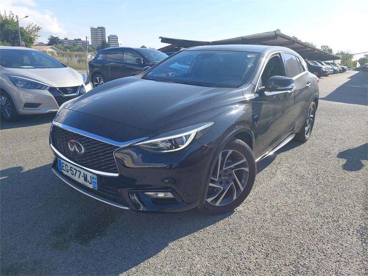 infiniti q30 2016 sjkdbah15u1025099