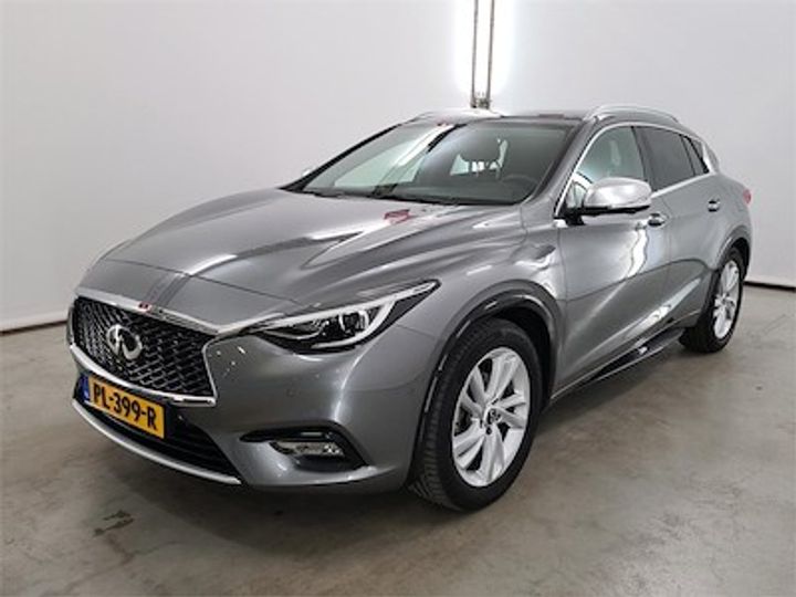 infiniti q30 2017 sjkddah15u1050602