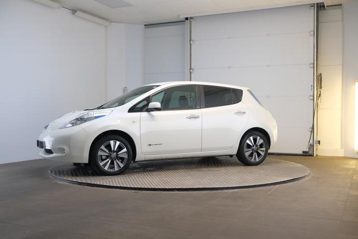 nissan leaf 2018 sjnfaaze0u6075534