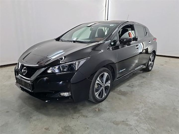 nissan  2018 sjnfaaze1u0006189