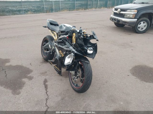 triumph daytona 2017 smta02yk0hj789649