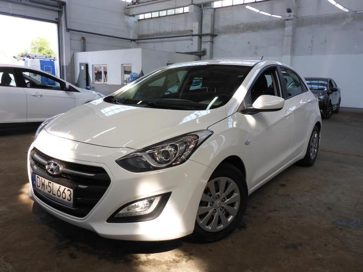 hyundai i30 2017 tmad251uahj357855