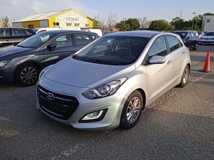 hyundai i30 2015 tmad351cagj279703