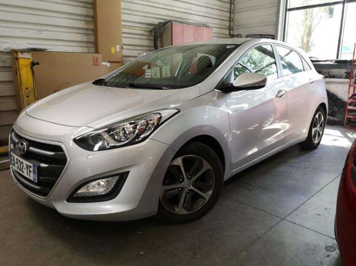 hyundai i30 2016 tmad351uagj325825