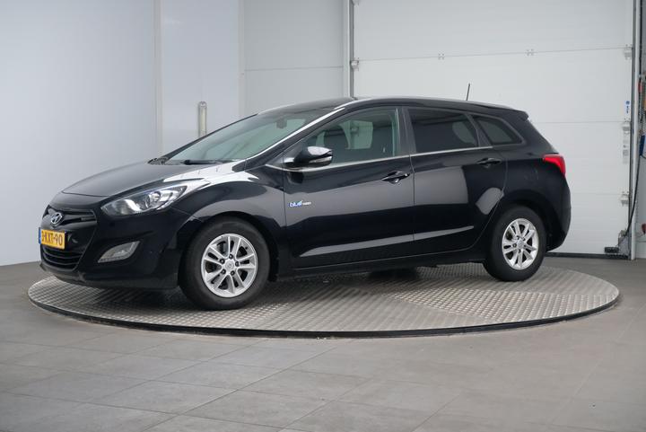 hyundai i30 wagon 2013 tmad381uaej043778