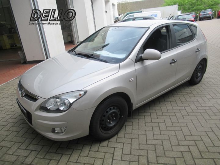 hyundai i30 2010 tmadb51caaj068102