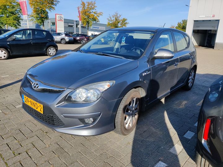 hyundai i30 2010 tmadc51dabj138745