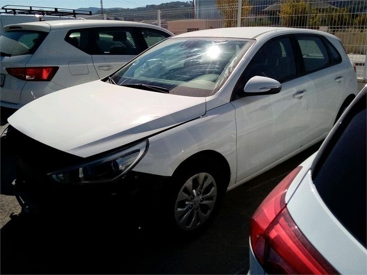 hyundai i30 2017 tmah2517ajj021337