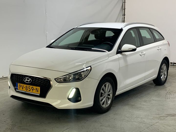 hyundai i30 wagon 2017 tmah3811ajj014784